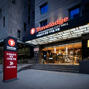 Hotel Travelodge Myeongdong City Hall, Seoul